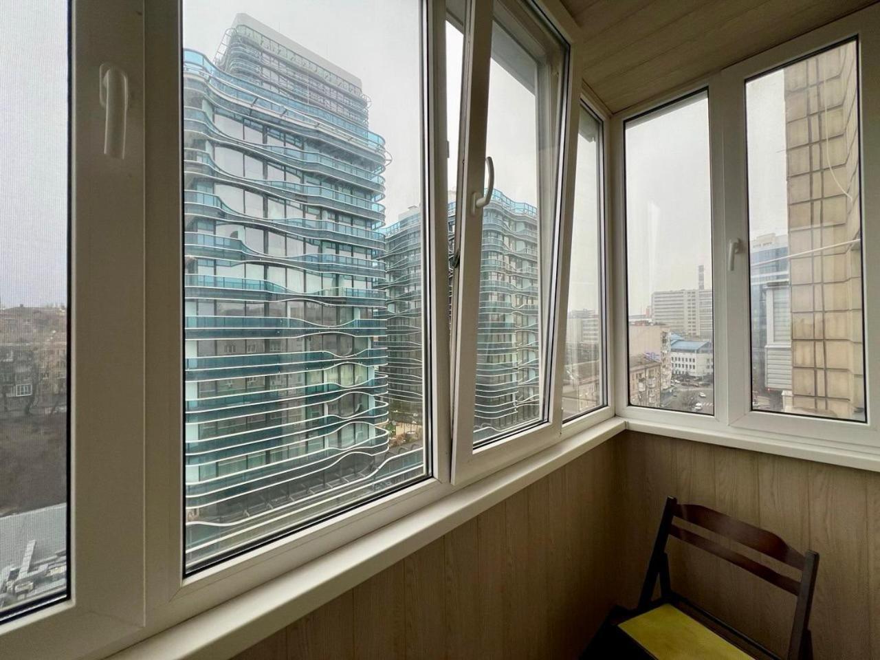 Apartment In The Center Of Киев Экстерьер фото