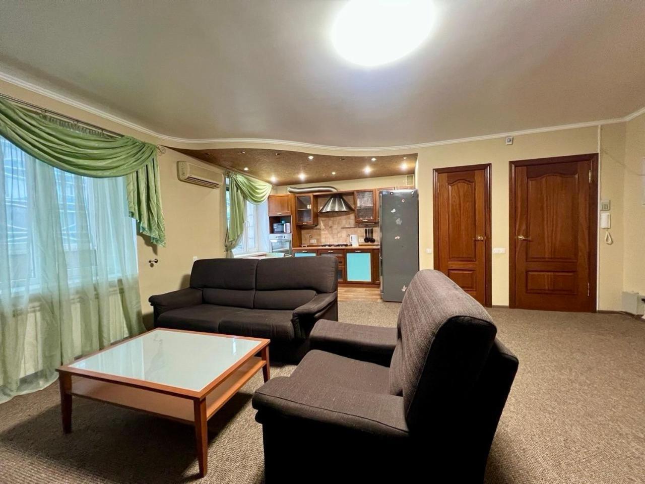 Apartment In The Center Of Киев Экстерьер фото